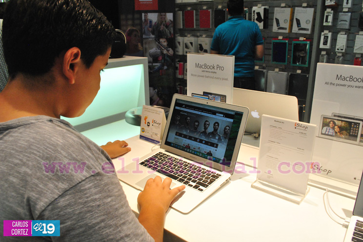 iShop inaugura primer tienda atra&iacute;dos por el crecimiento econ&oacute;mico de Nicaragua